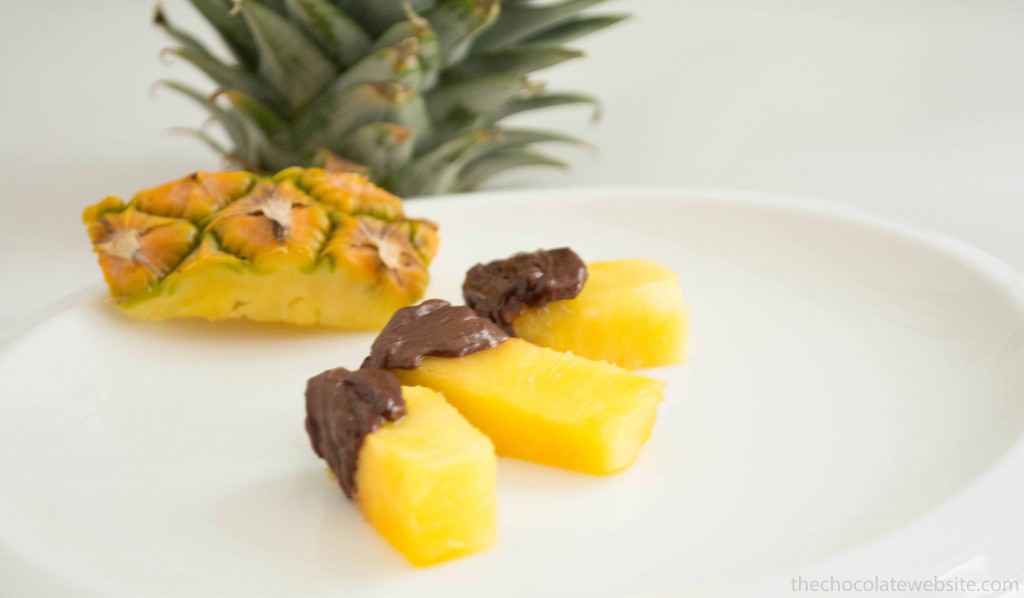 A Crazy or Cool Chocolate Idea - Pineapple with Chocolate Photo